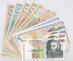 Vegyes: Szlovénia 1990-2003. 9db bankjegy, mind klf. + Macedónia 1993-2007. 5db bankjegy, mind klf T:I,III Mixed: Slovenia 1990-2003. 9pcs of banknotes, all diff + Macedonia 1993-2007. 5pcs of banknotes, all diff C:UNC,F