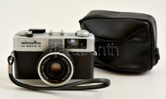 cca 1974 Minolta Hi-Matic G fényképezőgép, Rokkor 1:2.8 f=38 mm objektívvel, lencsevédővel, eredeti tokjában, eredeti Ofotért használati utasítással, jó állapotban / Vintage camera with original case, in good condition