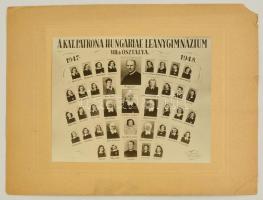 193471948 A Kat. Patrona Hungariae Leánygimnázium VIII. osztálya, tablófotó kartonra kasírozva, 16x21 cm