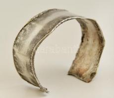 Ezüst(Ag) karperec, jelzés nélkül, 6,5x5 cm, nettó: 29,8 g