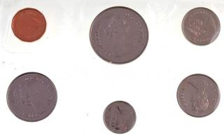 Kanada 1983. 1c-1$ (6xklf) forgalmi sor fóliatokban T:1-
Canada 1983. 1 Cent - 1 Dollar (6xdiff) fo...