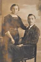 cca 1910-1950 Vegyes fotó tétel, csoportképek, férfi és női portrék, 51 db fotólap, 11x8 cm és 14x9 ...