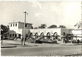 Siófok - 7 db modern városképes lap: Balatoni Cukrászda, Vasútállomás, autóbusz, automobilok, Délibá...