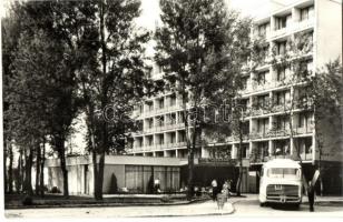 Siófok - 7 db modern városképes lap: SZOT Vasas üdülő, Balaton, Hungária, Europa, Napfény szállodák,...