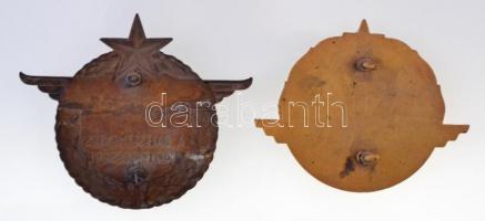 ~1970-1980. "500 ezer km balesetmentesen" zománcozott fém autójelvény (71x96mm) + ~1980. &...