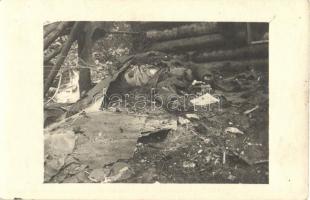 1918 Monte Dorole (Asiago), halott katona gránáttűz után / WWI Austro-Hungarian K.u.K. military, dead soldier after grenade attack in Italy, corpse. photo