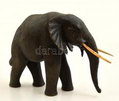 Afrikai elefánt, szobor, fa, m: 26 cm