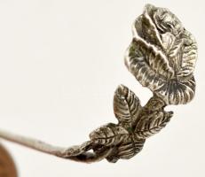 Ezüst cukormerító kanál rózsa díszítéssel. Jelzett / Silver sugar spoon 8,3 g