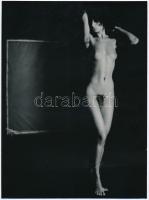 cca 1977 Privát történetek, 4 db jelzés nélküli vintage fotó Menesdorfer Lajos (1941-2005) budapesti...