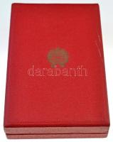 1951. "Közbiztonsági Érem" arany fokozata a rendőrség tagjai részére, Br kitüntetés mellsz...