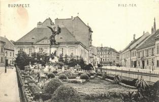 Budapest I. Dísz tér, Honvéd-szobor, Kávécsarnok (ázott sarok / wet corner)