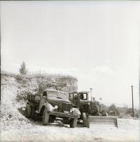 Teherautókat ábrázoló felvételek, 5 db szabadon felhasználható vintage negatív, 5x4 cm és 6x7 cm köz...