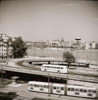 Autóbuszokat ábrázoló felvételek, 10 db szabadon felhasználható vintage negatív, 6x6 cm és 6x9 cm