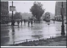 Budapesti villamosok Fekete György (1904-1990) budapesti fényképész gyűjtéséből, 4 db mai nagyítás, ...
