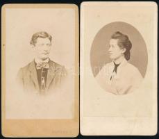 cca 1861 Portrék, 2 db vizitkártya méretű fénykép, 10,5x6 cm