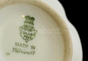 Zsolnay virág mintás váza, kézzel festett, jelzett, máz alatti hajszál repedésekkel, m:16 cm