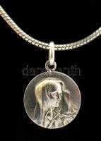Ezüst(Ag) kígyó nyaklánc, Mária medállal, jelzett, h: 45 cm, d: 1,5 cm, nettó: 10,6 g
