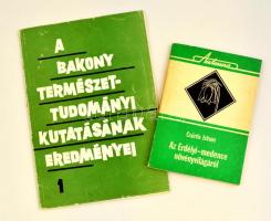 2 db könyv: Csűrös István: Az Erdélyi-medence növényvilágáról. Kolozsvár, 1974, Dacia. + Fekete Gábor: A Bakony növénytakarója. Veszprém, 1964, Bakonyi Múzeum. Papírkötésben, jó állapotban.