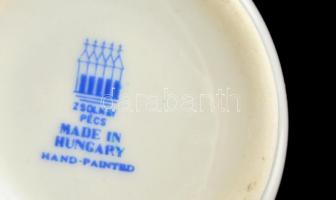 Zsolnay kis váza, matricás, jelzett, hibátlan, m: 18 cm