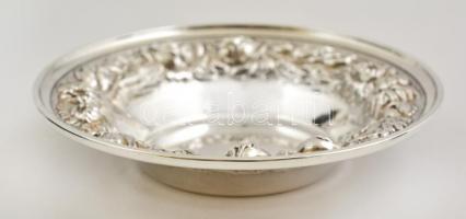 Ezüst(Ag) rózsamintás kerek tálka, jelzett, d: 14 cm, nettó: 105,9 g