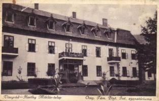 43 db régi magyar és történelmi magyar városképes lap. vegyes minőség / 43 pre-1945 Hungarian and Hi...