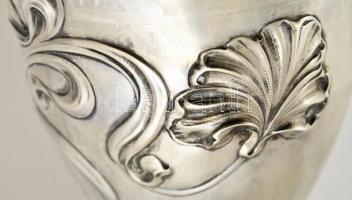 Ezüst (Ag.) szecessziós karafa pár (2 db), jelzett, mesterjeggyel, monogrammal, m:36 cm (2×), nettó:...