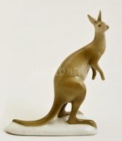 Hollóházi porcelán kenguru, kézzel festett, jelzett, hibátlan, m: 14,5 cm