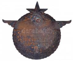 ~1980. "A Balesetmentes Közlekedésért II." Br hűtőrácsra csavarozható jelvény T:2,2-