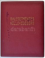 ~1970-1980. "1 millió 500 ezer kilométer balesetmentesen" zománcozott fém autójelvény, ado...