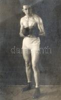 4 db régi sport fotólap ökölvívókról / 4 pre-1945 sport photo postcards of boxers