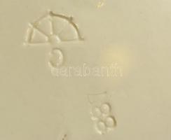 2 db Körmöcbányai jelenetes szecessziós kistányér, jelzett, kis lepattanásokkal, d: 17,5 cm