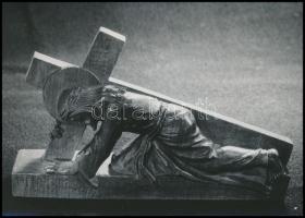 Vattay Elemér (1931-2012): Dénes Miklós (?-?) fafaragó munkái, 3 db fotó, hátuljukon pecséttel jelze...