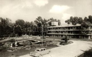 17 db modern magyar városképes lap / 17 modern Hungarian town-view postcards