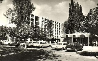 17 db modern magyar városképes lap / 17 modern Hungarian town-view postcards