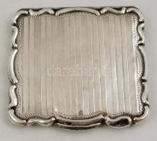 Ezüst púderes szelence V. V. monogrammal, szép állapotban / Silver powder box  8x8 cm, 113 g