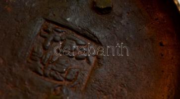 Jelzett kínai földmunkások, patinázott réz figurák ( 2db), m: 11 és 16 cm