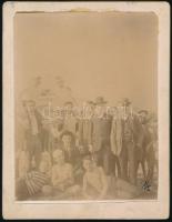 cca 1900-1910 Társasági fotók, csoportképek, 3 db fotó, 16x11 és 8x11 cm