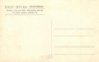 Siófok, fürdőzők a strandon. Nagy István photo