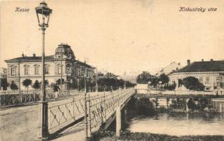 Kassa, Kosice; Klobusitzky utca, híd, Pavkovics üzlete / street, bridge, shop