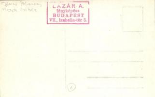 Budapest, József Főherceg Honvéd hadikórház feldíszített bejárata, katonatisztek, orvosok és nővérek...