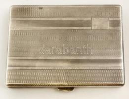 Ezüst ( Ag.) cigarettatárca, jelzett, 10,5×8 cm, nettó:125 g