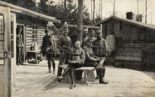 1917 37. gyalogezred törzs; Spannraft, Markó, Firch századosok, Walleshanzen főhadnagy és Halassy hadnagy / WWI K.u.K. military staff of the 37th Infantry regiment. photo