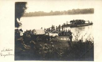 Első világháborús osztrák-magyar katonai lap, átkelés a Dnyeszteren / WWI K.u.K. military, crossing on Dniester. photo