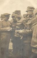 Első világháborús osztrák-magyar katonai lap. Orosz barátkozás, traccs a fronton / WWI K.u.K. military, befriending with the Russians on the front. photo