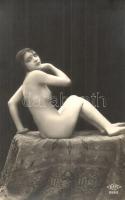 Erotic nude lady. SAPI. 2668. (non PC)