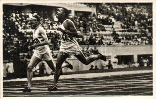 1936 Berlin, Olympische Spiele. Williams (USA) Zielbild / Summer Olympics in Berlin. Archie Williams, winner of 400 metres run