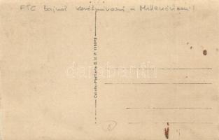 FTC (Fradi) bajnok kerékpárversenyzői a Millenárison / Hungarian cyclists in Budapest. group photo