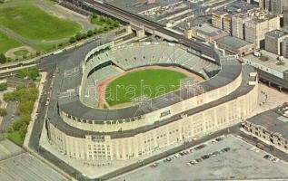 5 db MODERN amerikai stadion; New York, Chicago, Miami, Oakland / 5 modern American stadiums; New Yo...