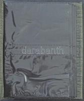 Közepes képeslapalbum 200 férőhellyel / Medium sized postcard album for 200 cards