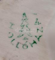 Hollóházi kutya, kézzel festett, jelzett, apró kopásokkal, m: 14,5 cm